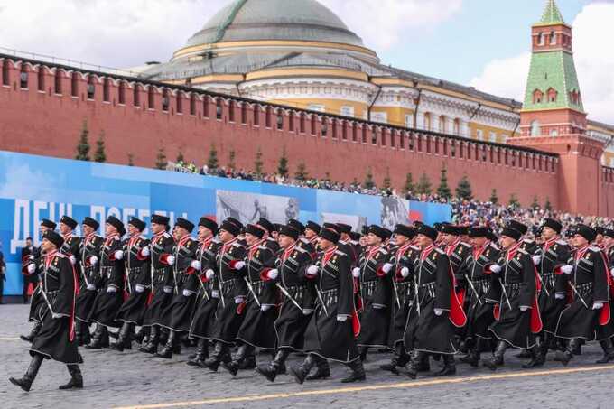 Во время Парада Победы в Москве отключат мобильную связь
