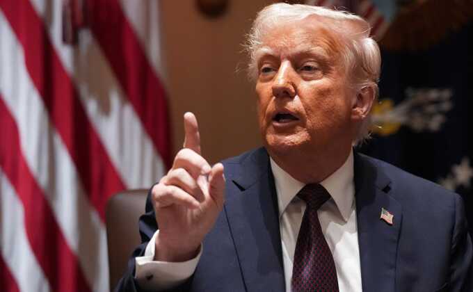 Европу дезориентировала нерешительность Трампа по Украине