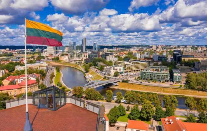 Литва отменила безвиз для грузинских дипломатов и чиновников