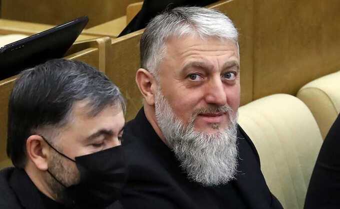 Адам Делимханов объяснил, как задержал блогера Арега Щепихина на вокзале